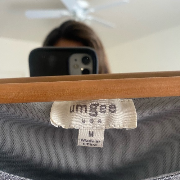 Umgee Women's Elegant Gray Blouse - Picture 3 of 5